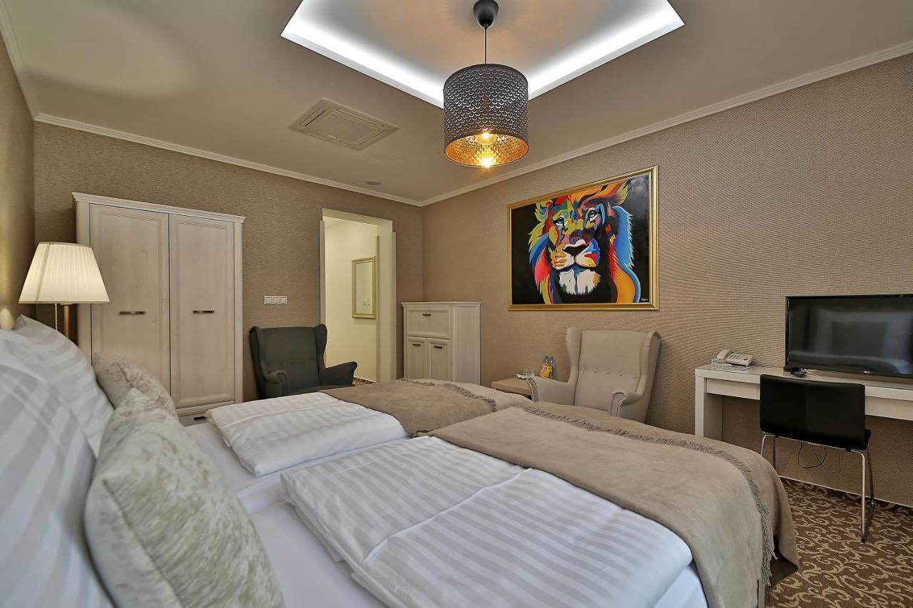 Hotel Pod Bránou Bártfa Kültér fotó