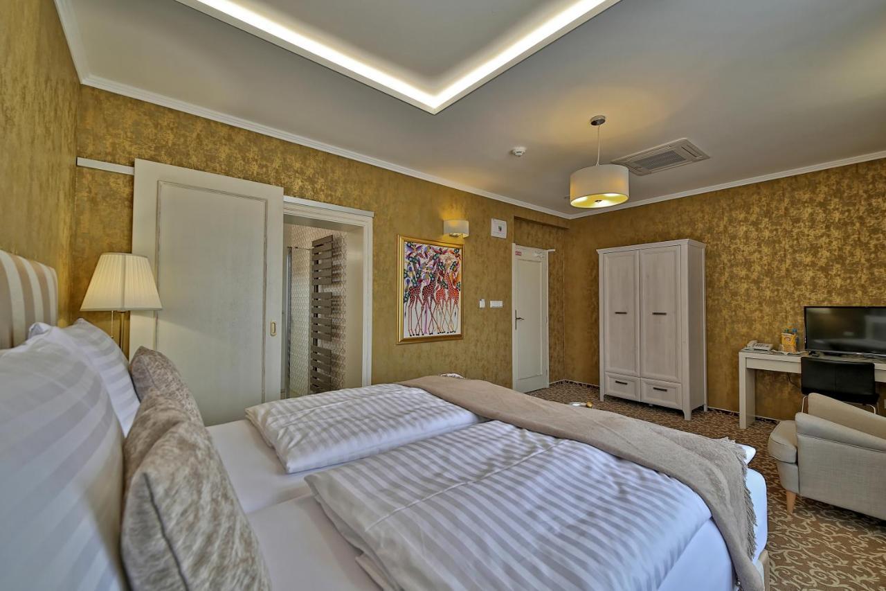 Hotel Pod Bránou Bártfa Kültér fotó