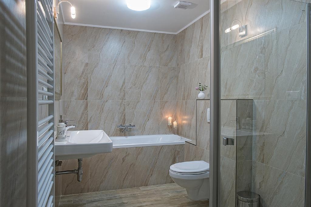 Hotel Pod Bránou Bártfa Szoba fotó