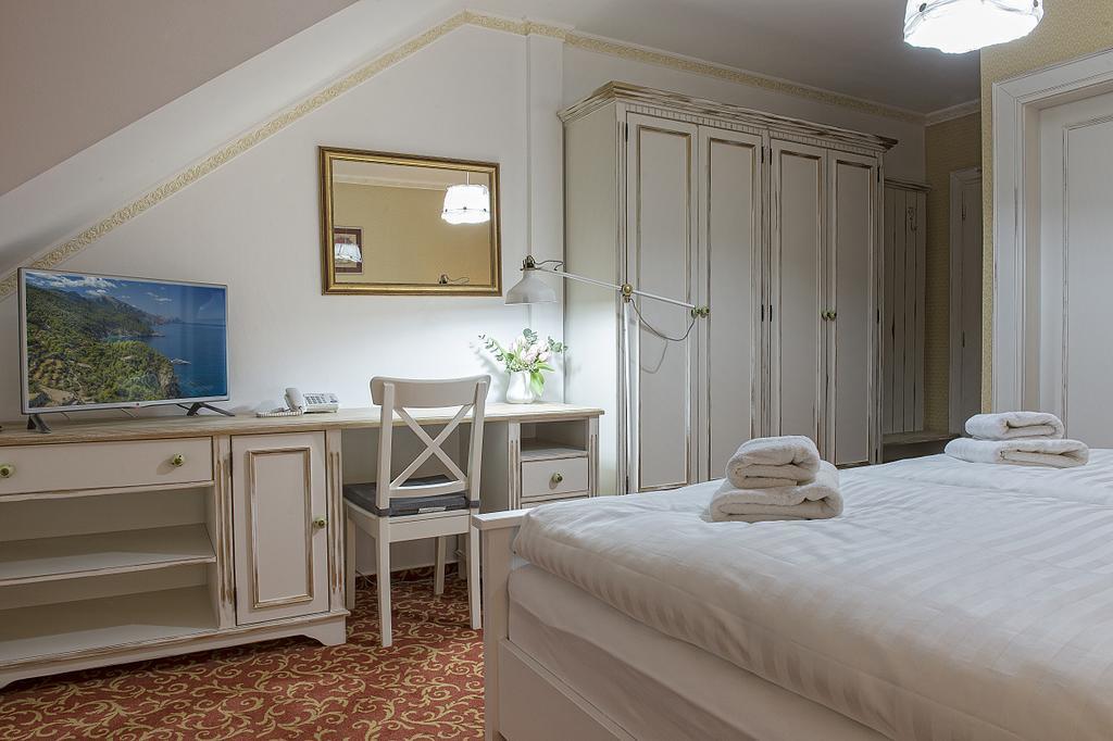 Hotel Pod Bránou Bártfa Szoba fotó