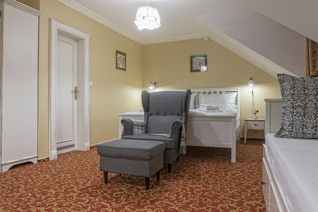 Hotel Pod Bránou Bártfa Szoba fotó