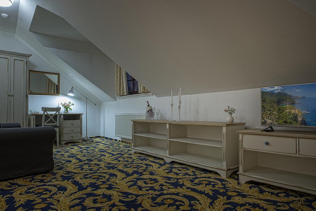 Hotel Pod Bránou Bártfa Szoba fotó
