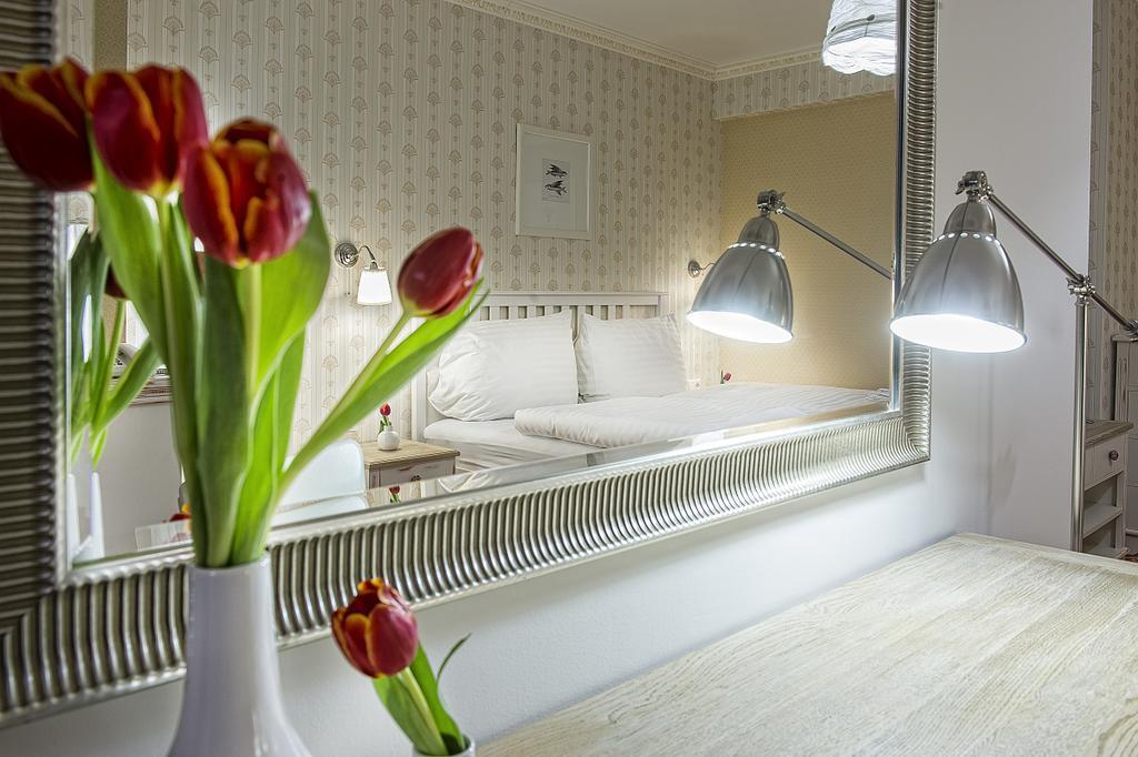 Hotel Pod Bránou Bártfa Szoba fotó