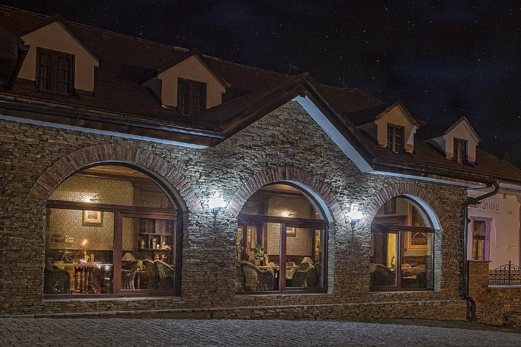 Hotel Pod Bránou Bártfa Kültér fotó