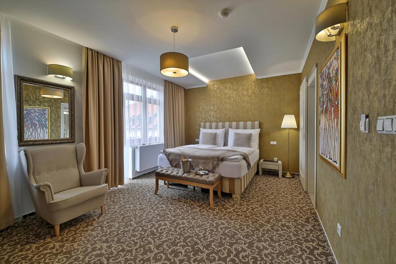 Hotel Pod Bránou Bártfa Kültér fotó